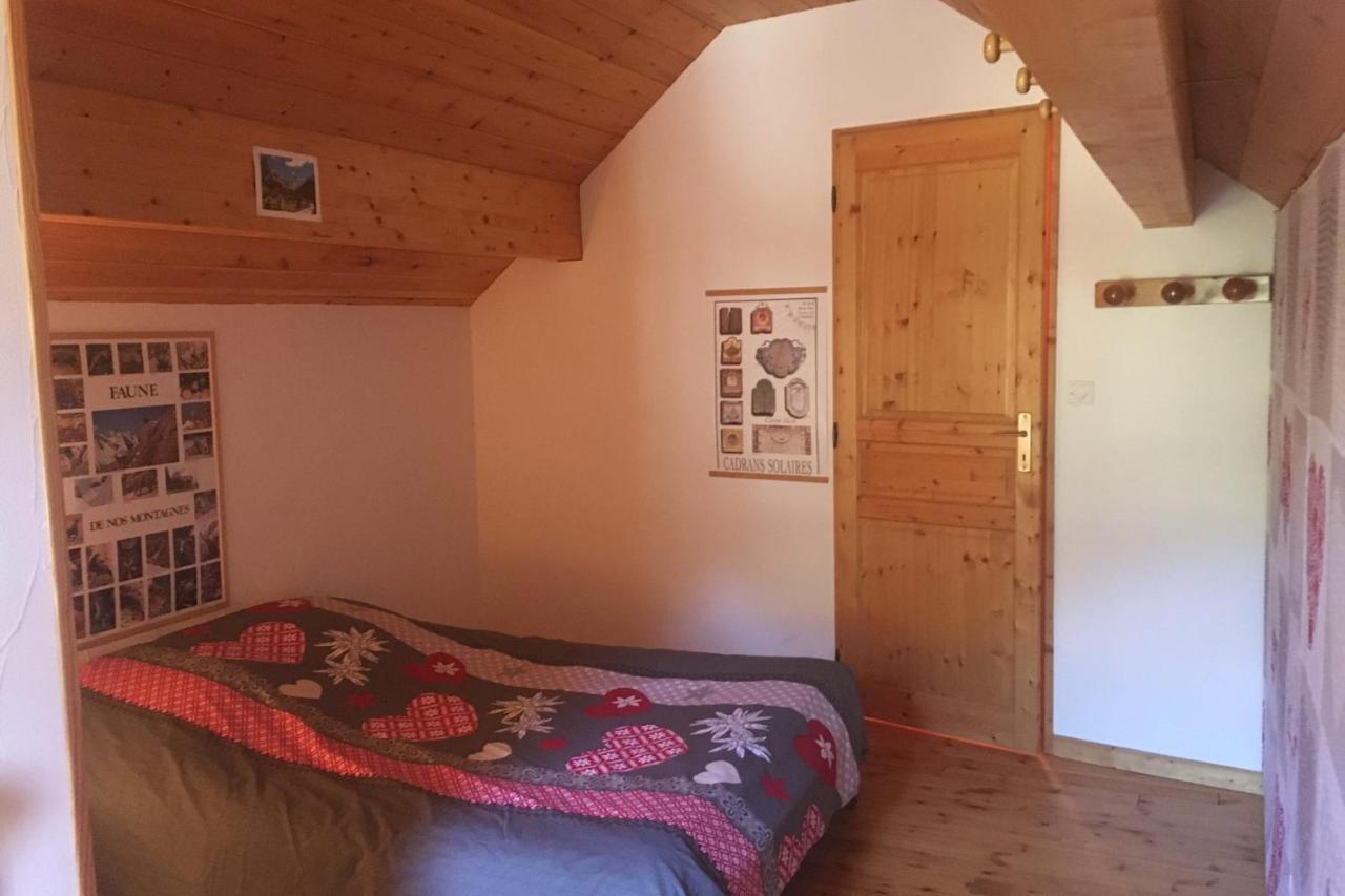 Le Cubet Hameau Des Chazals Nevache Hautes Alpes Bagian luar foto